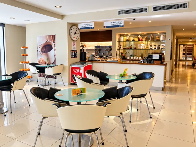 Café und Lobby
